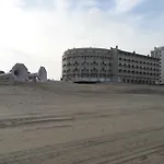 Met Frontaal Zeezicht Middelkerke