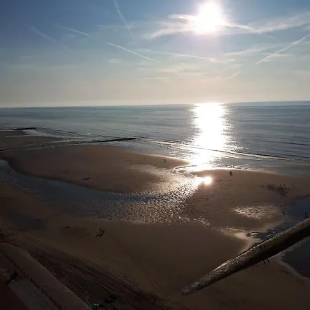 Met Frontaal Zeezicht Appartement *