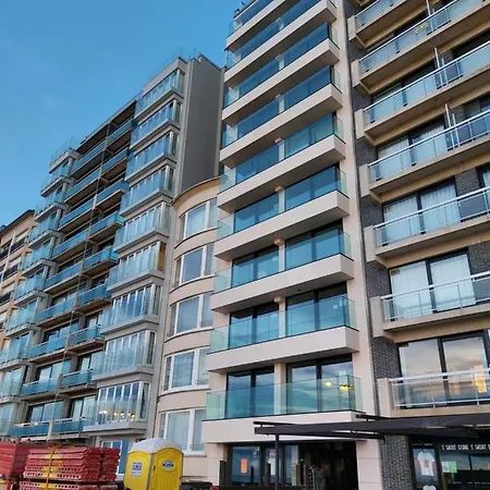 Appartement Met Frontaal Zeezicht