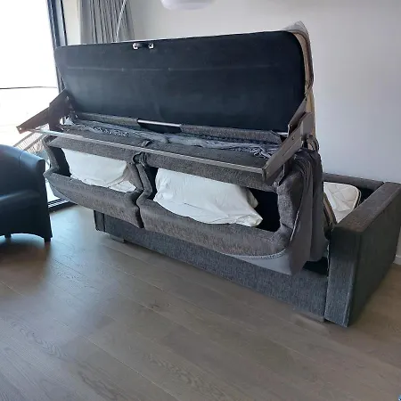 Met Frontaal Zeezicht *